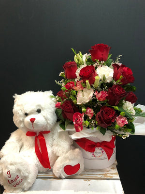 Love Bear & Red Roses