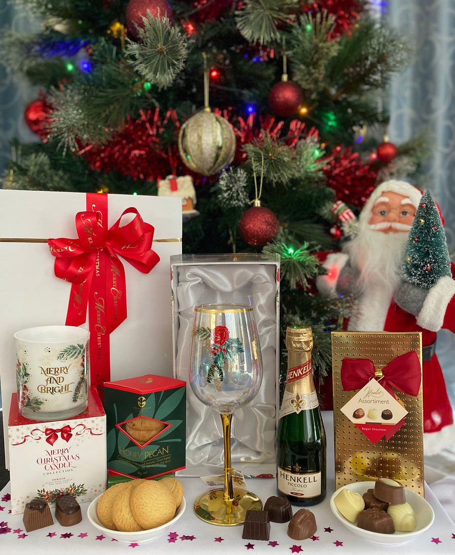 MERRY AND BRIGHT HAMPER